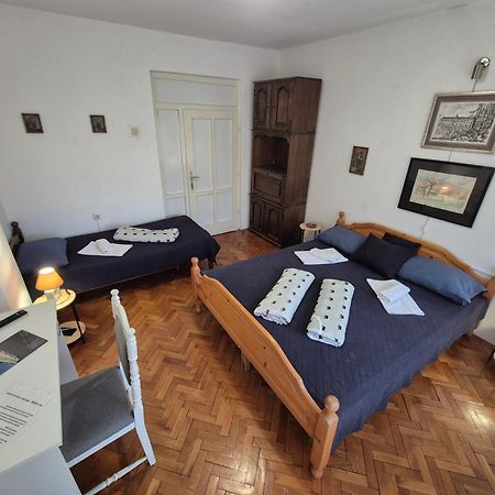 Prenociste Chardak Hotell Tuzla Exteriör bild