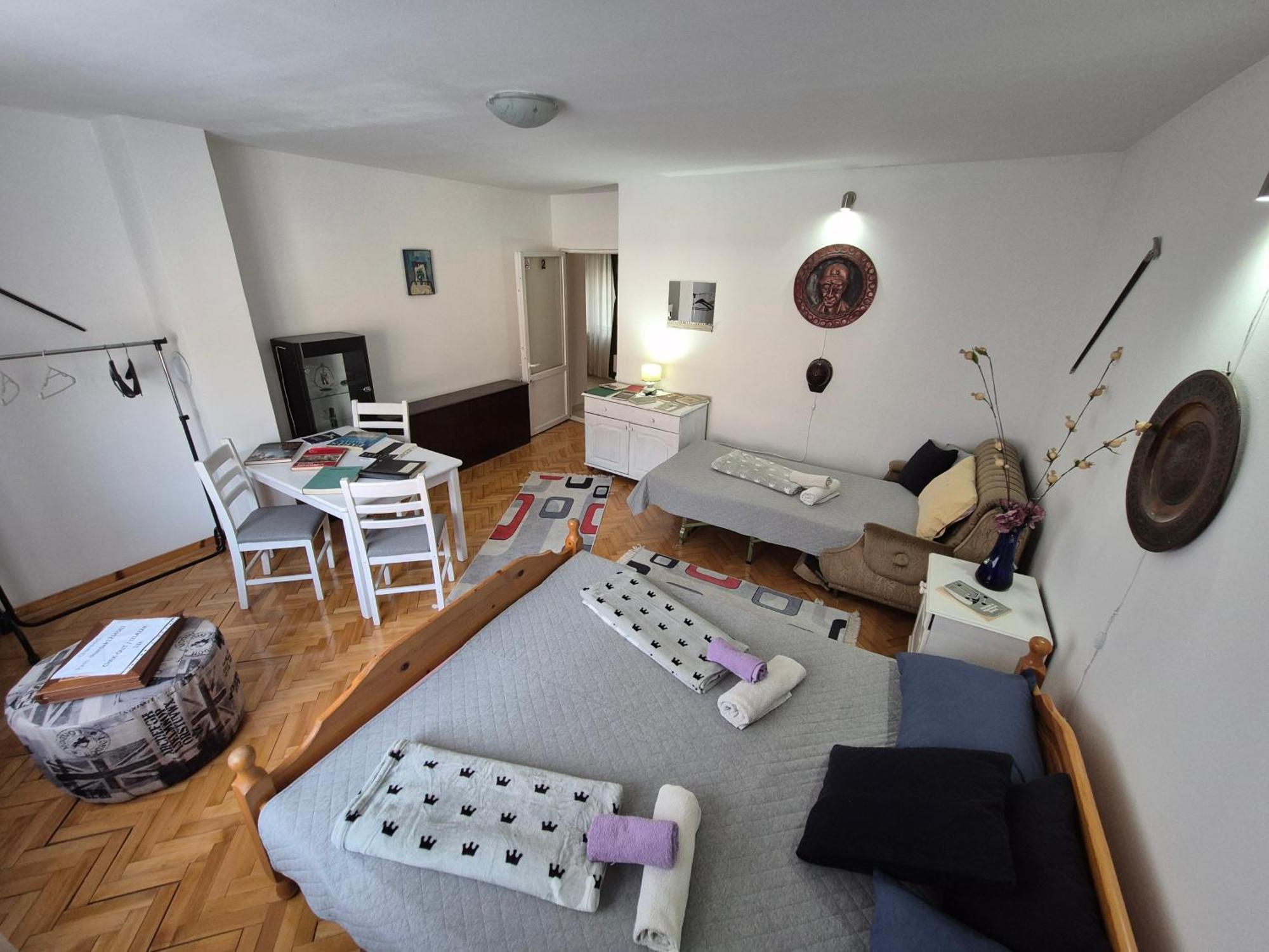 Prenociste Chardak Hotell Tuzla Exteriör bild