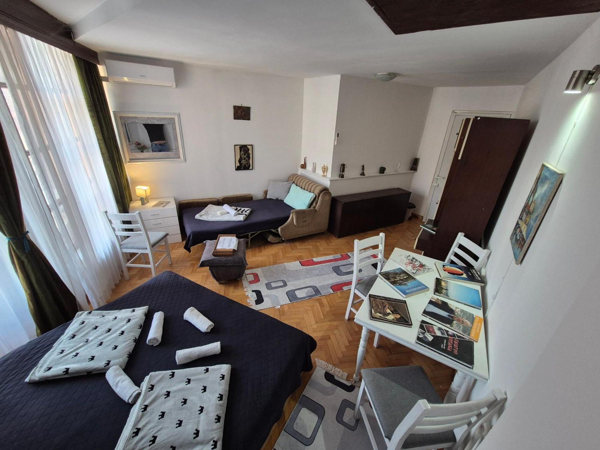 Prenociste Chardak Hotell Tuzla Exteriör bild